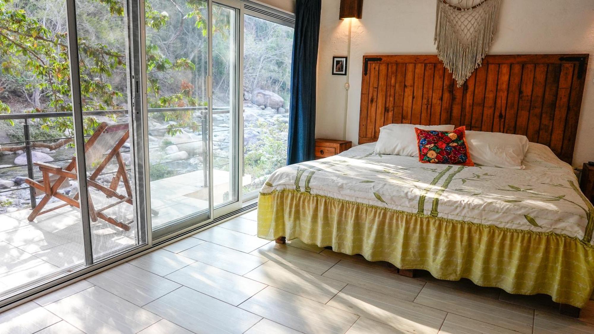 Casa Rio Cuale And River Retreat بويرتو فالارتا المظهر الخارجي الصورة