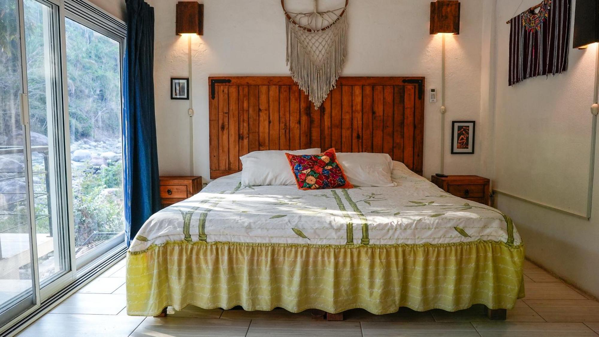 Casa Rio Cuale And River Retreat بويرتو فالارتا المظهر الخارجي الصورة